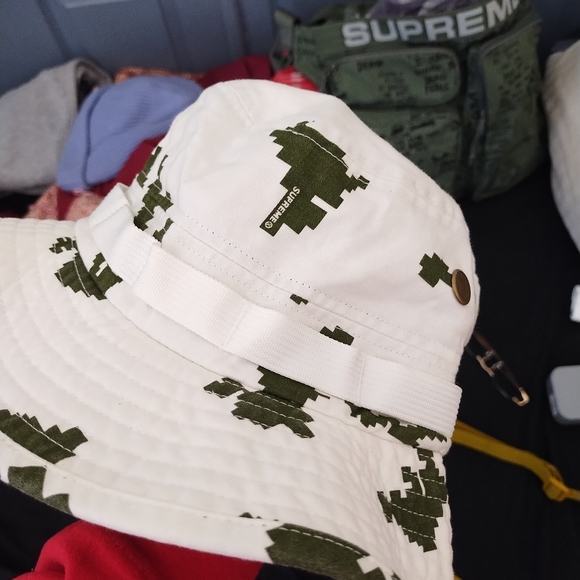 Supreme (white Russian camo boonie) - Picture 4 of 5